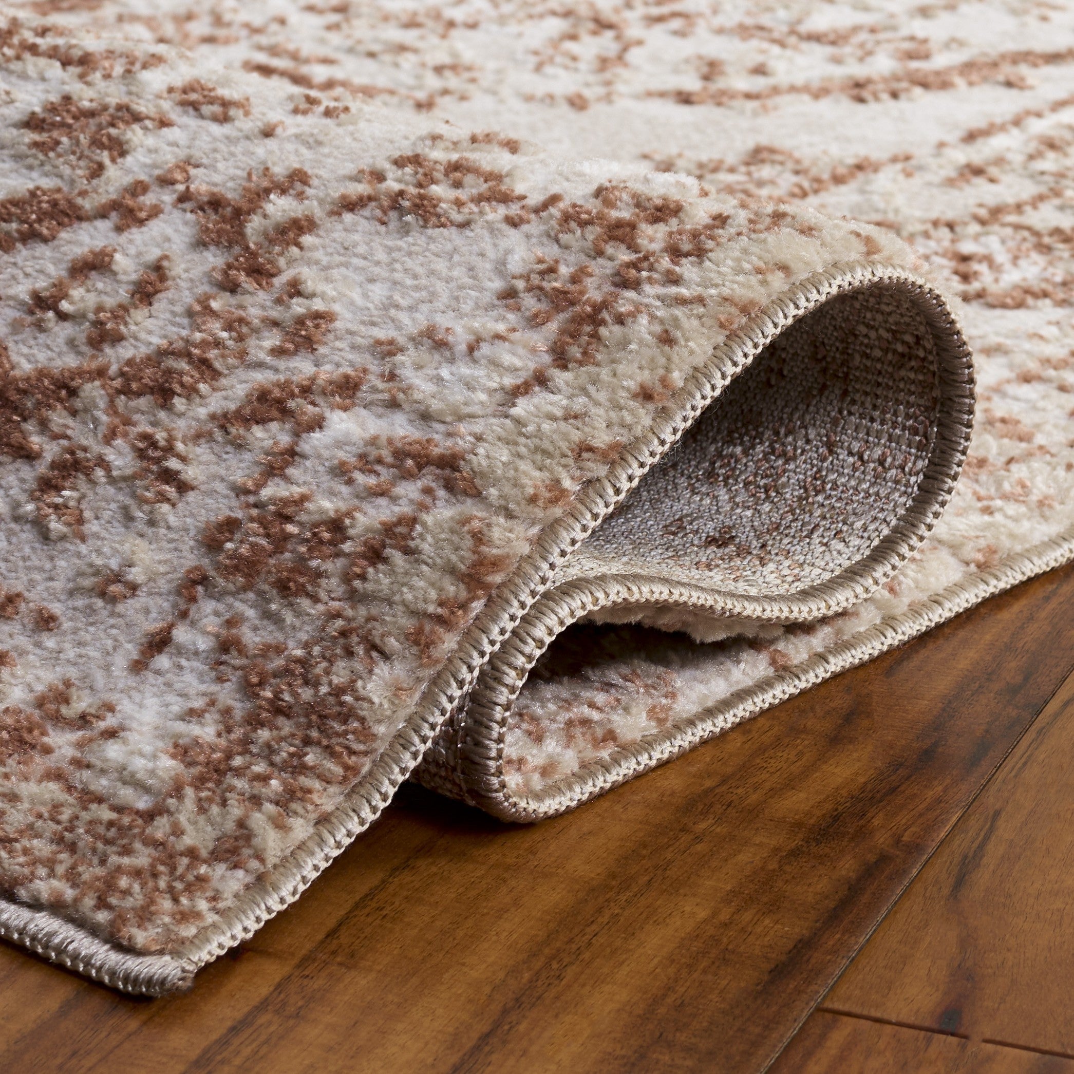 CHAMBER 214 – IVORY / RUST