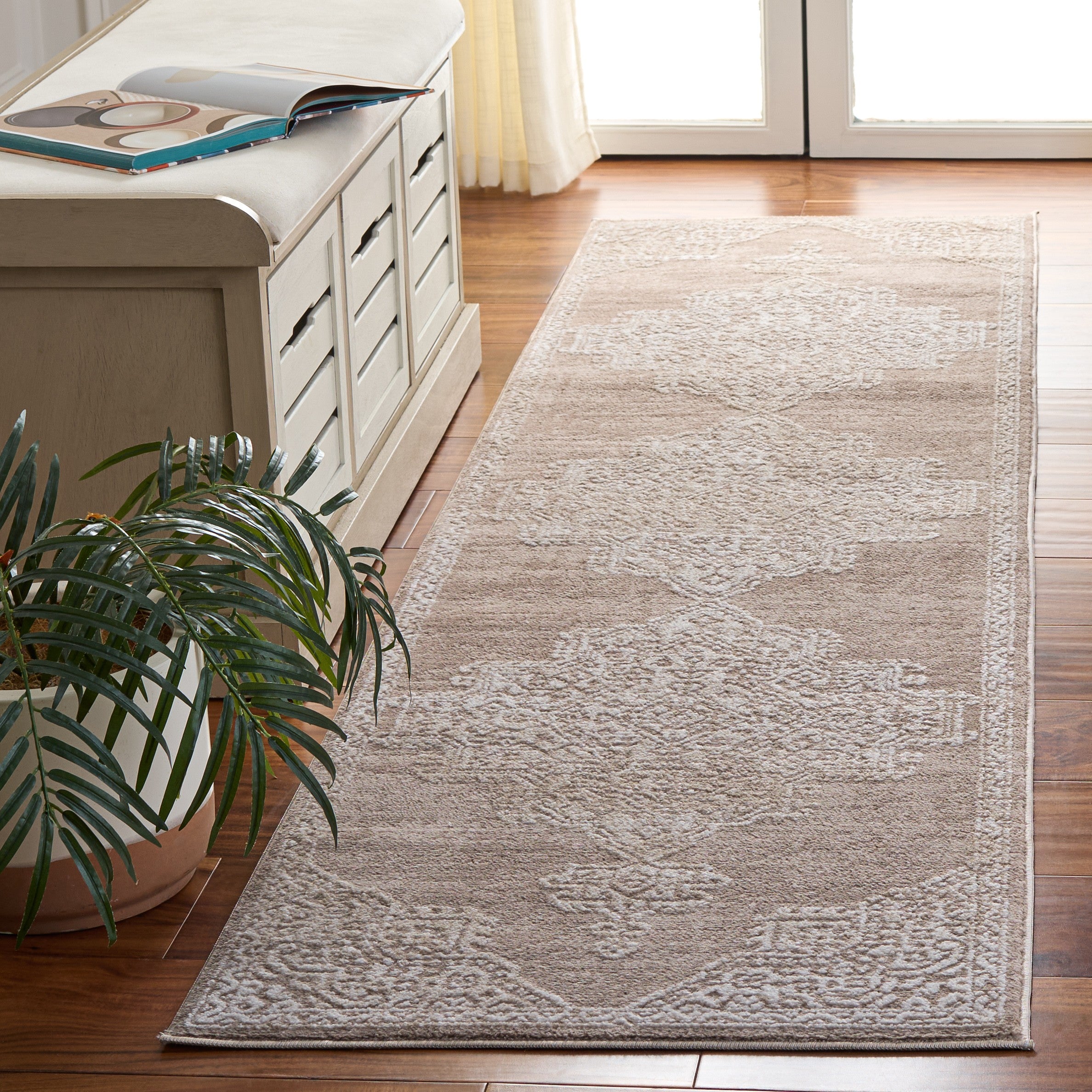 CHAMBER 218 – BEIGE / IVORY