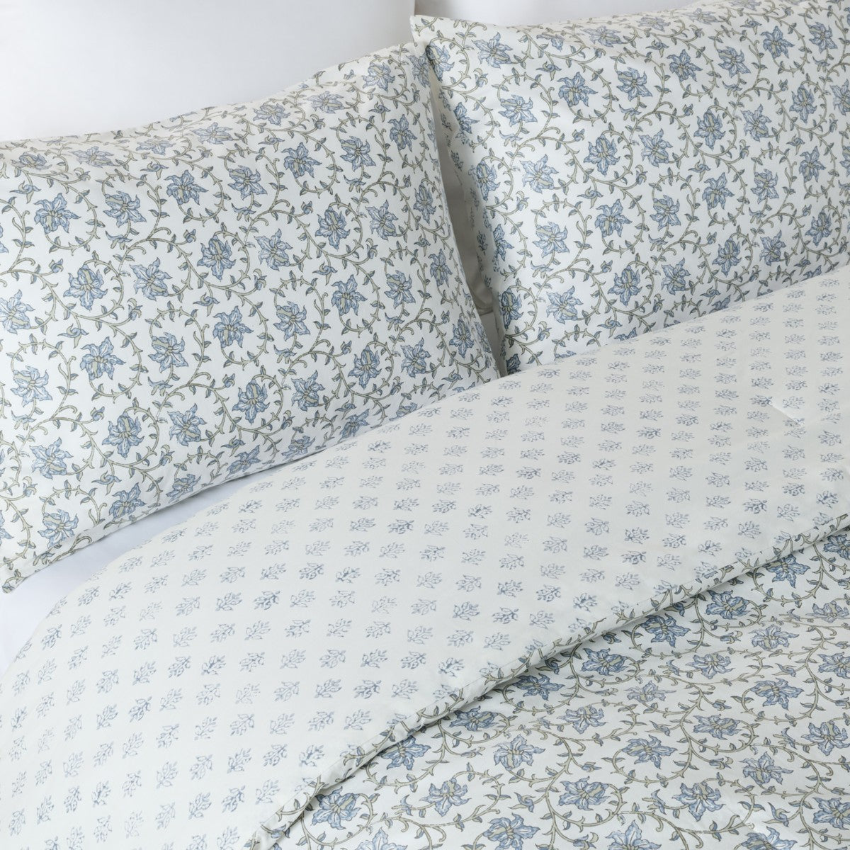 BLUE MIST / SAGE GREEN