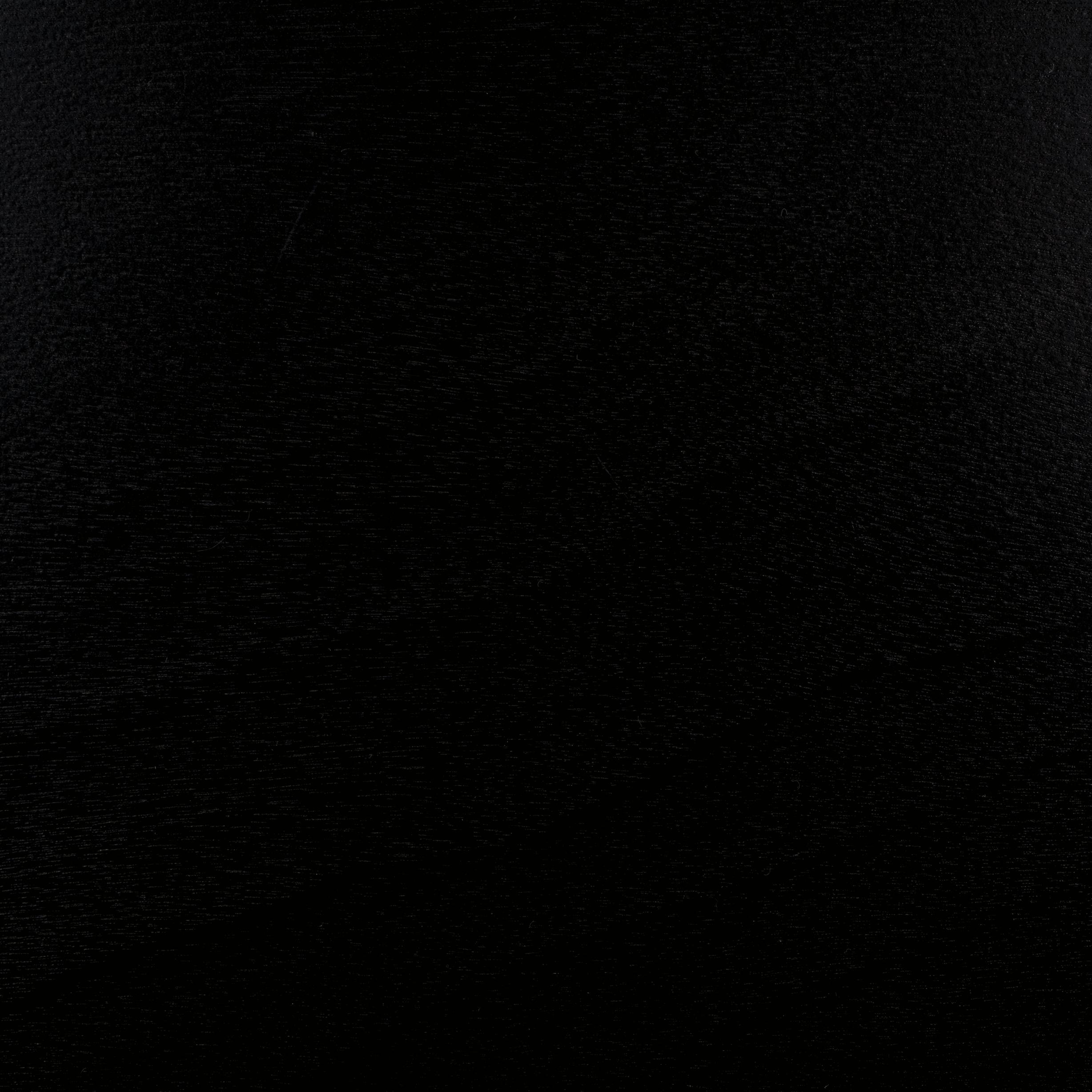 MATTE BLACK