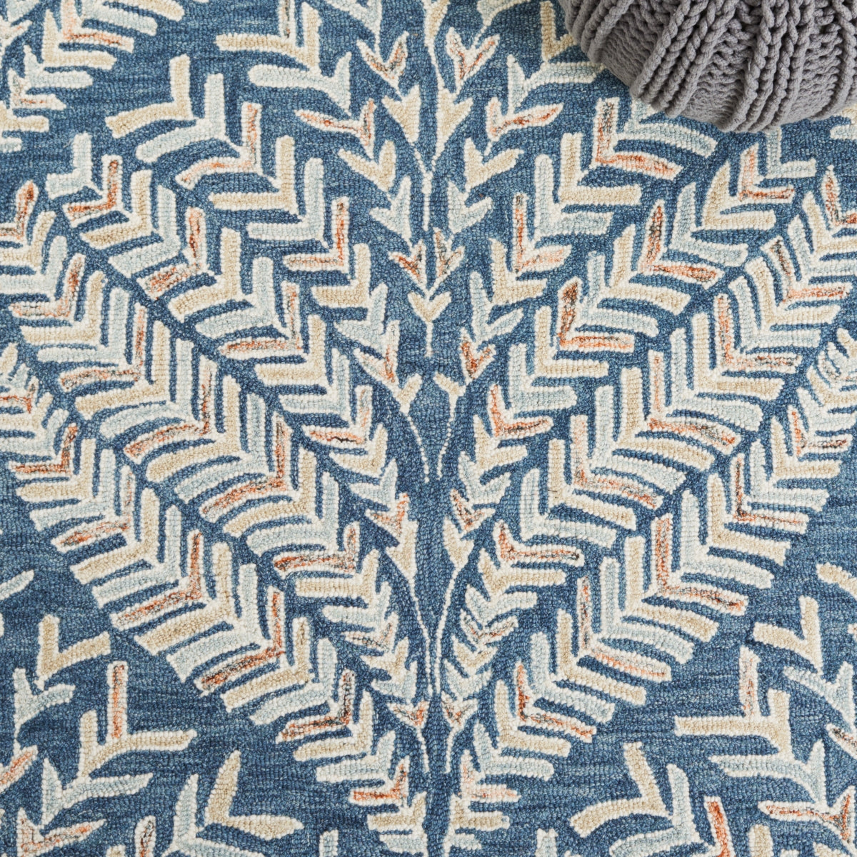 GREY / IVORY