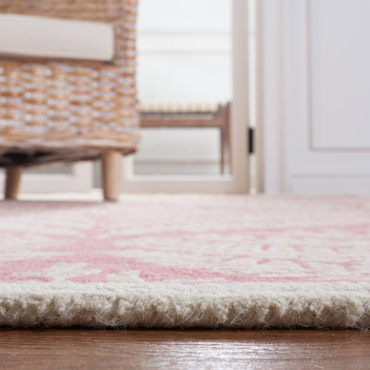 PINK / IVORY