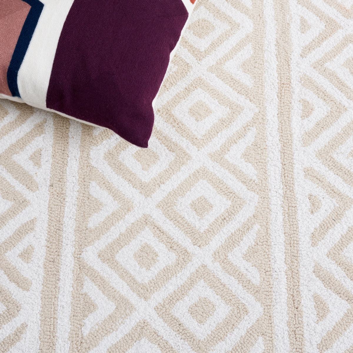 IVORY / BEIGE
