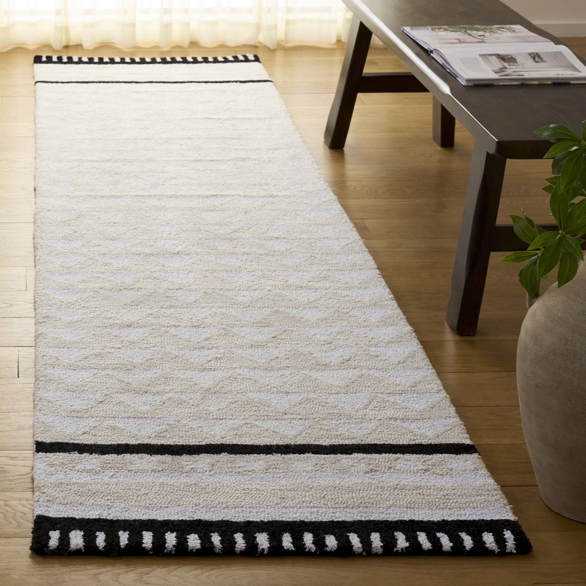IVORY / BEIGE