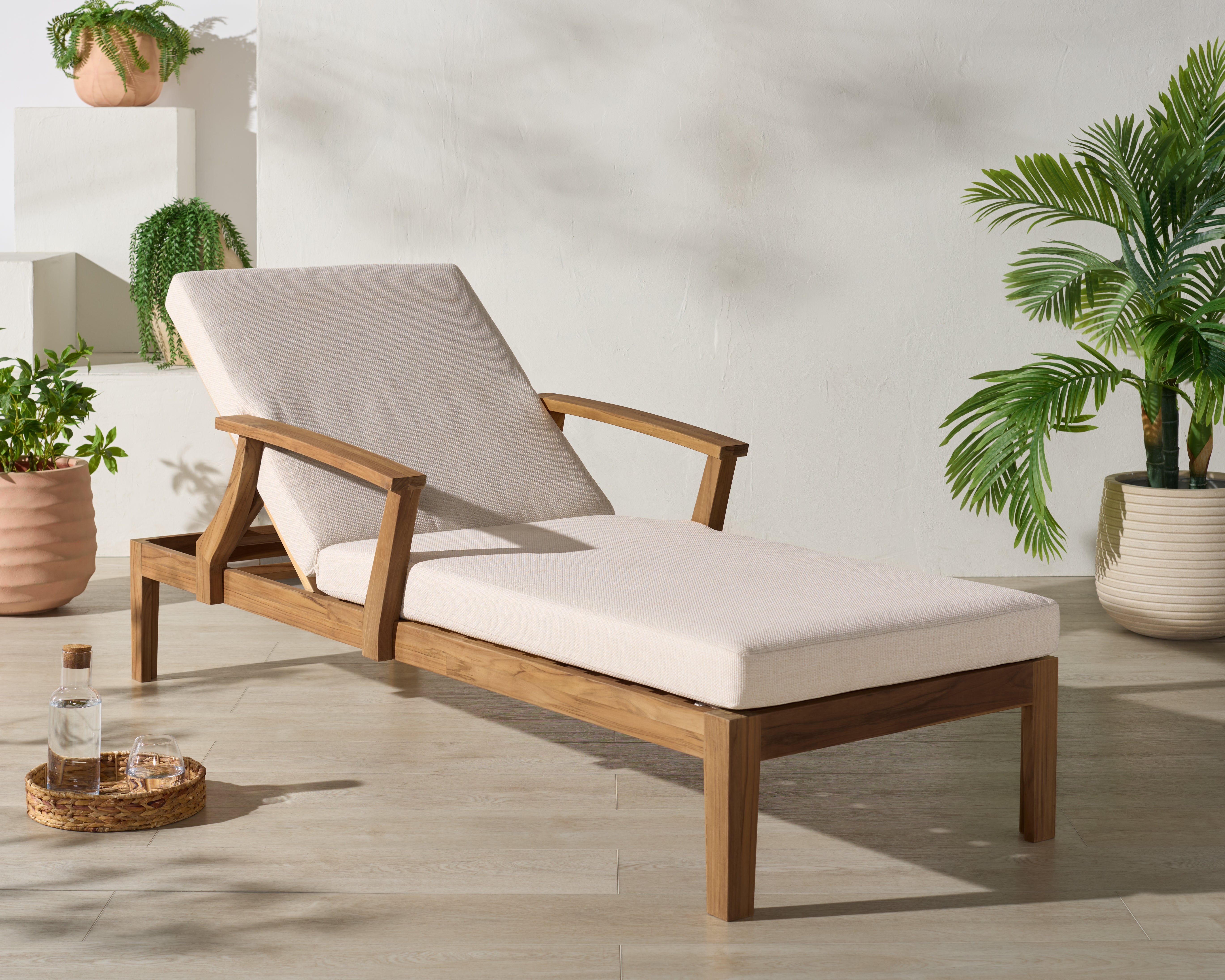 WHITE / NATURAL TEAK