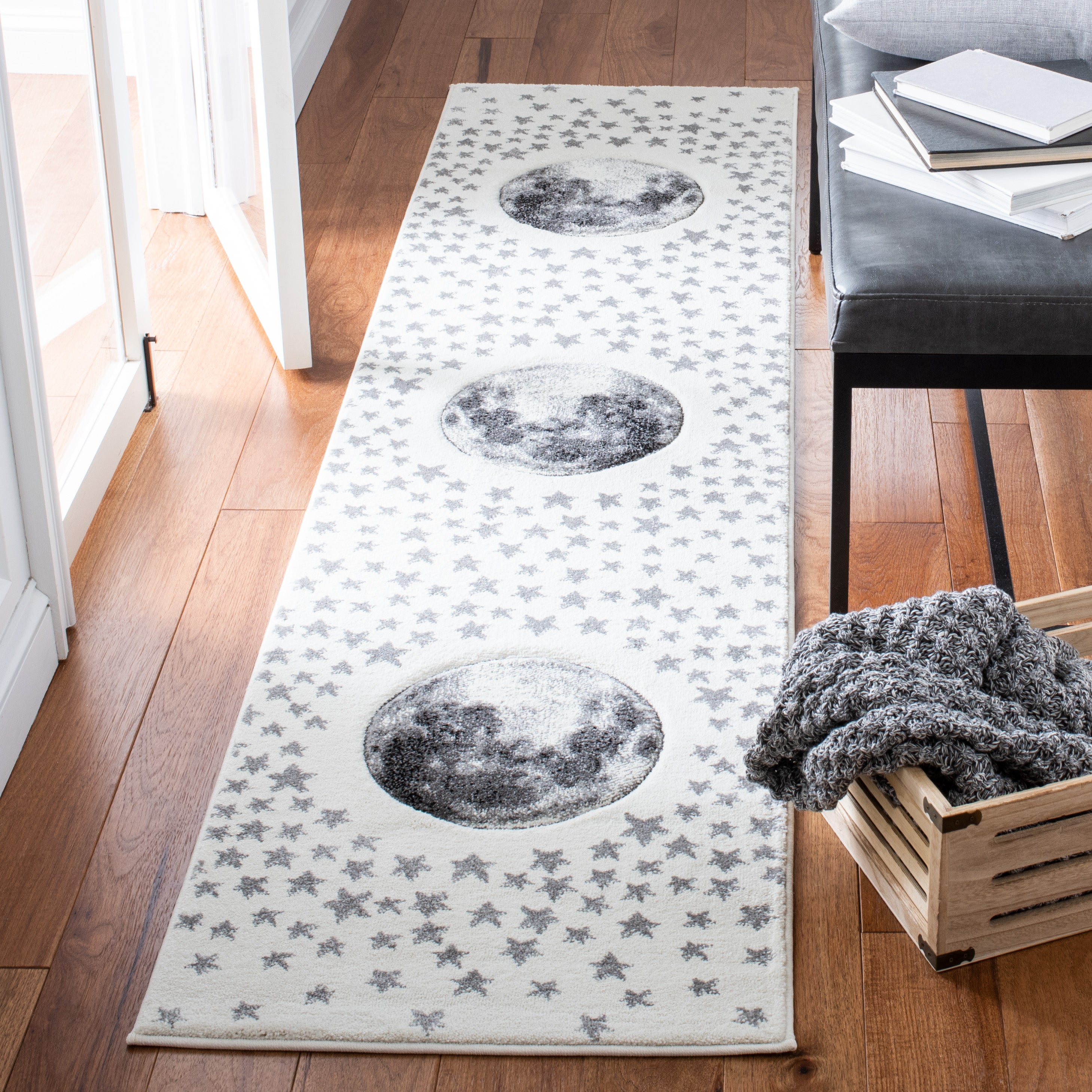 IVORY / GREY