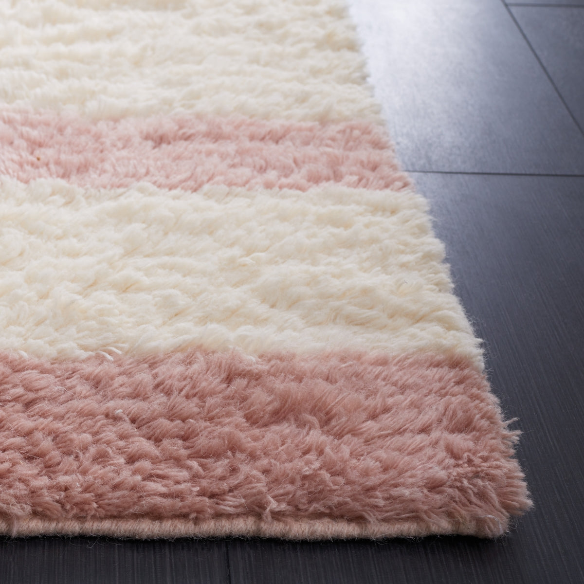 PINK / IVORY