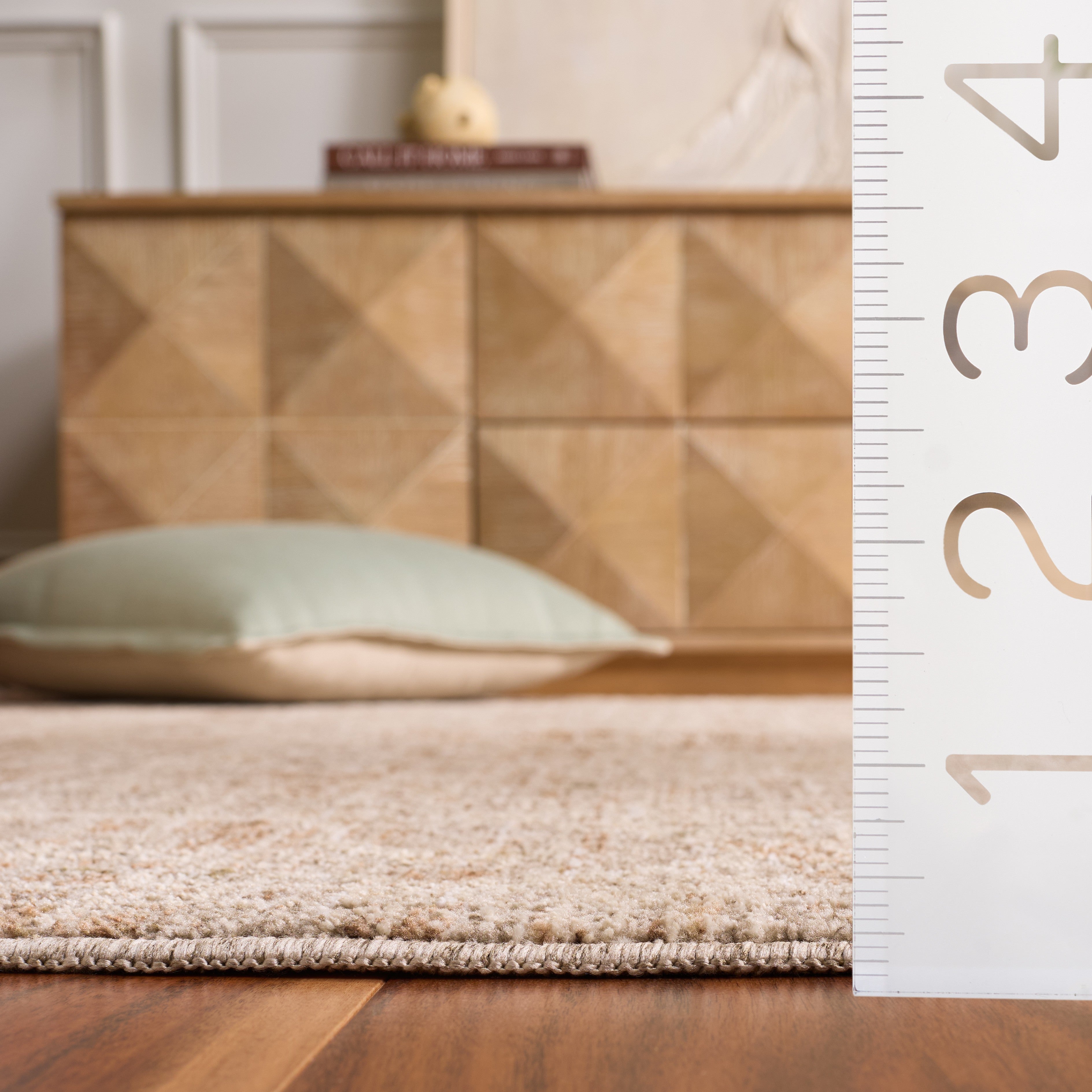 CRYSTAL 310 – DARK BEIGE
