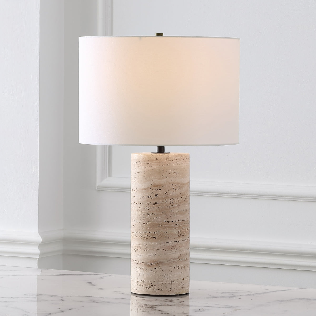LIGHT BROWN / WHITE