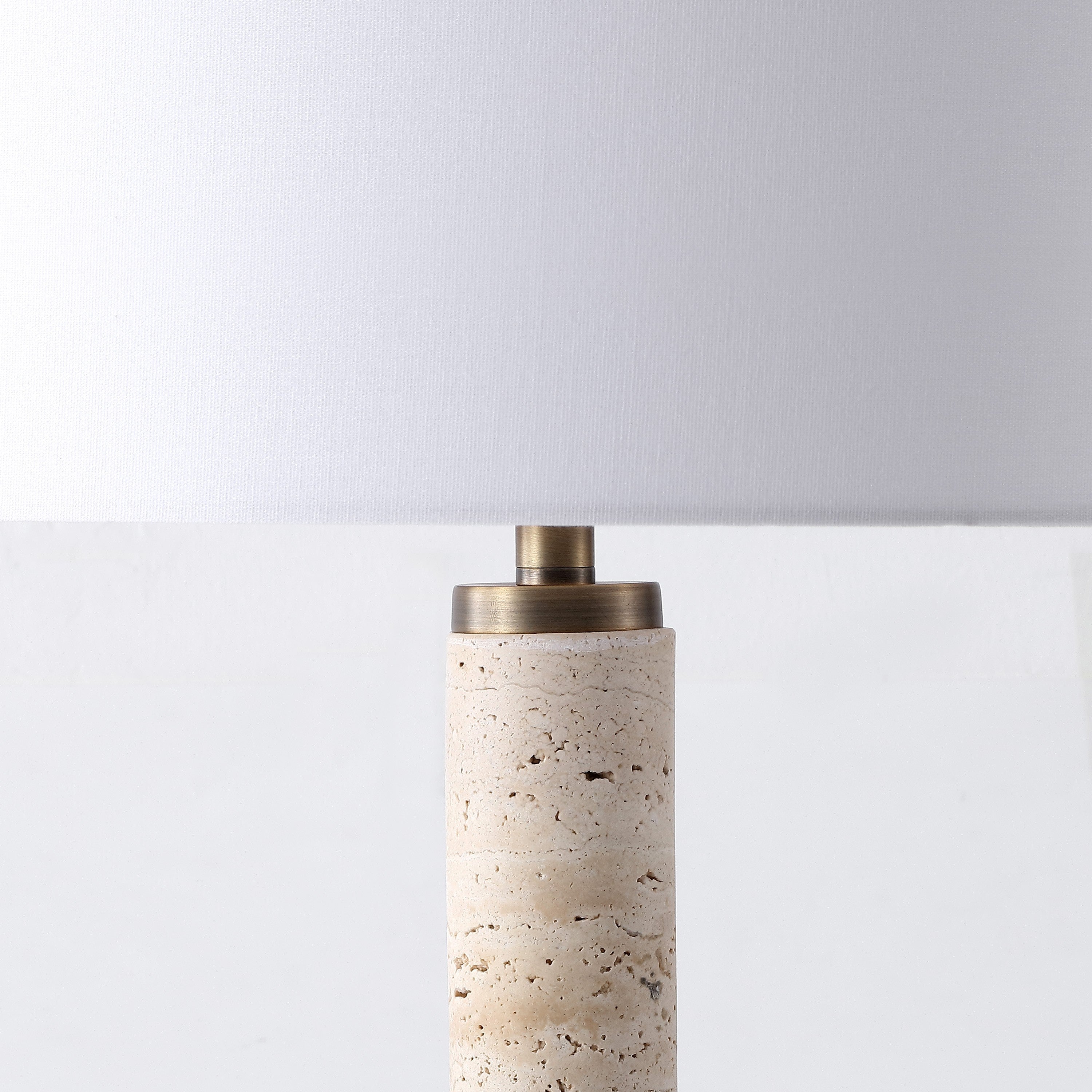 TRAVERTINE / WHITE