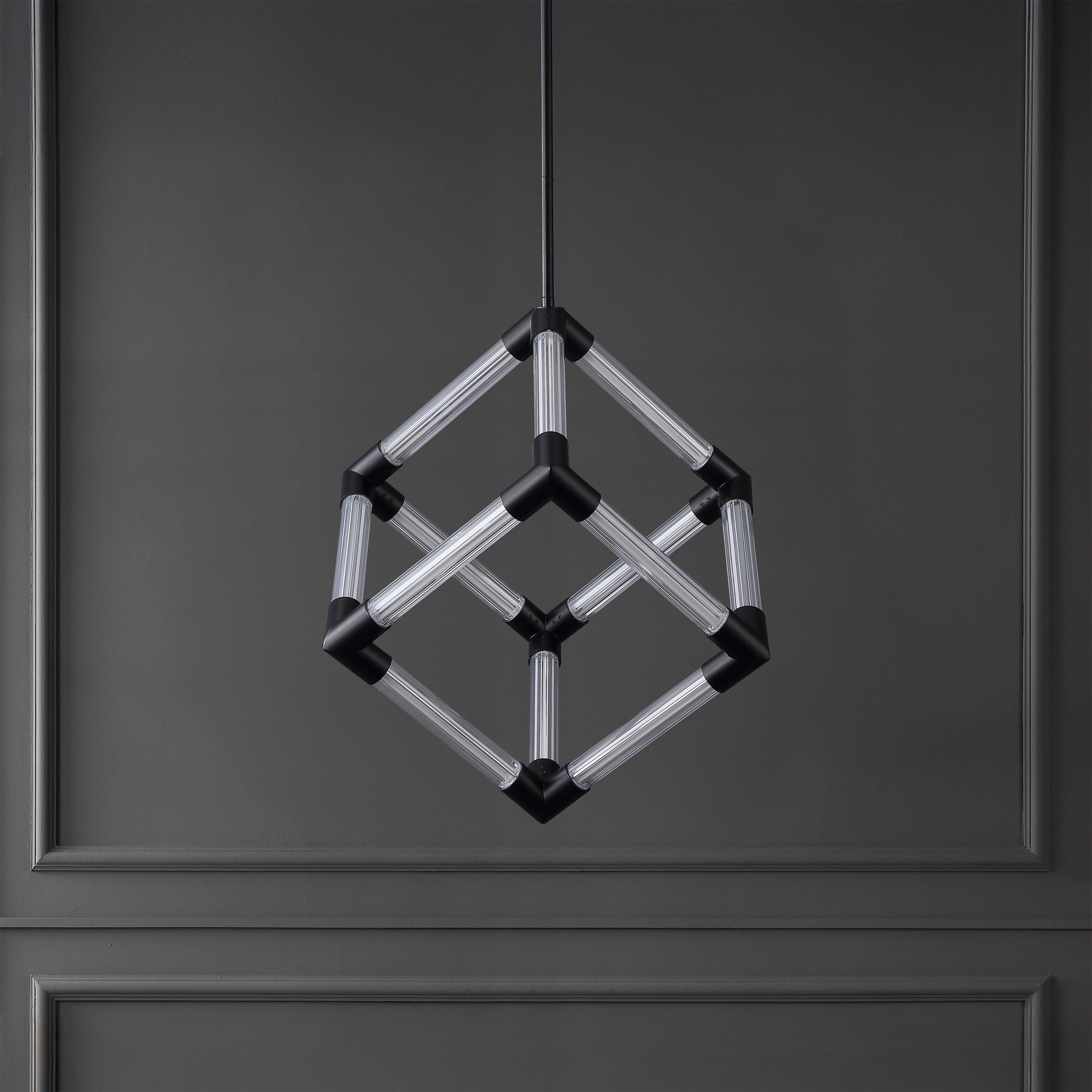 BLACK / CLEAR