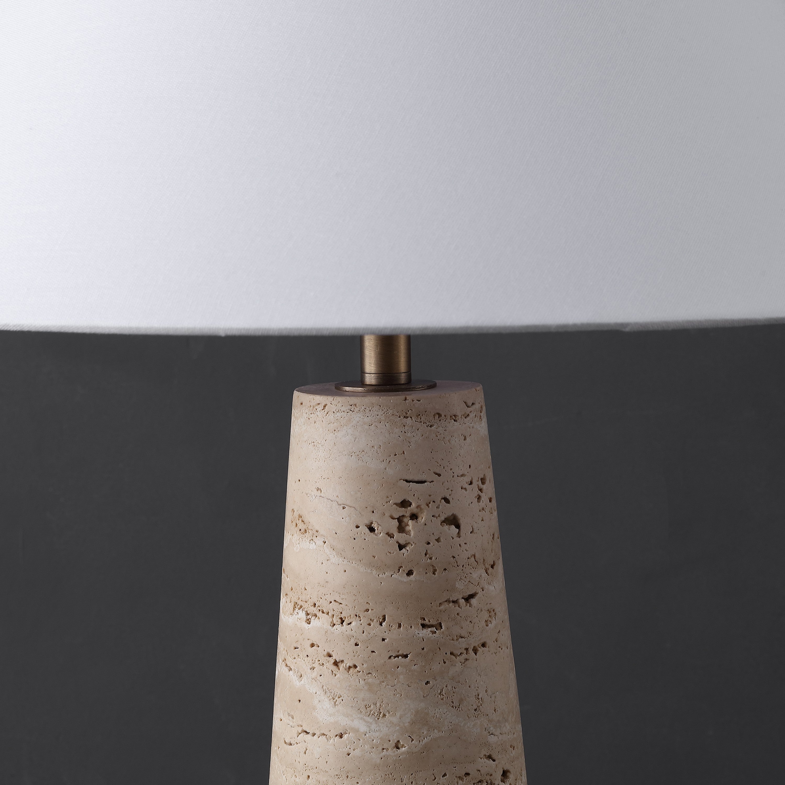 TRAVERTINE / WHITE