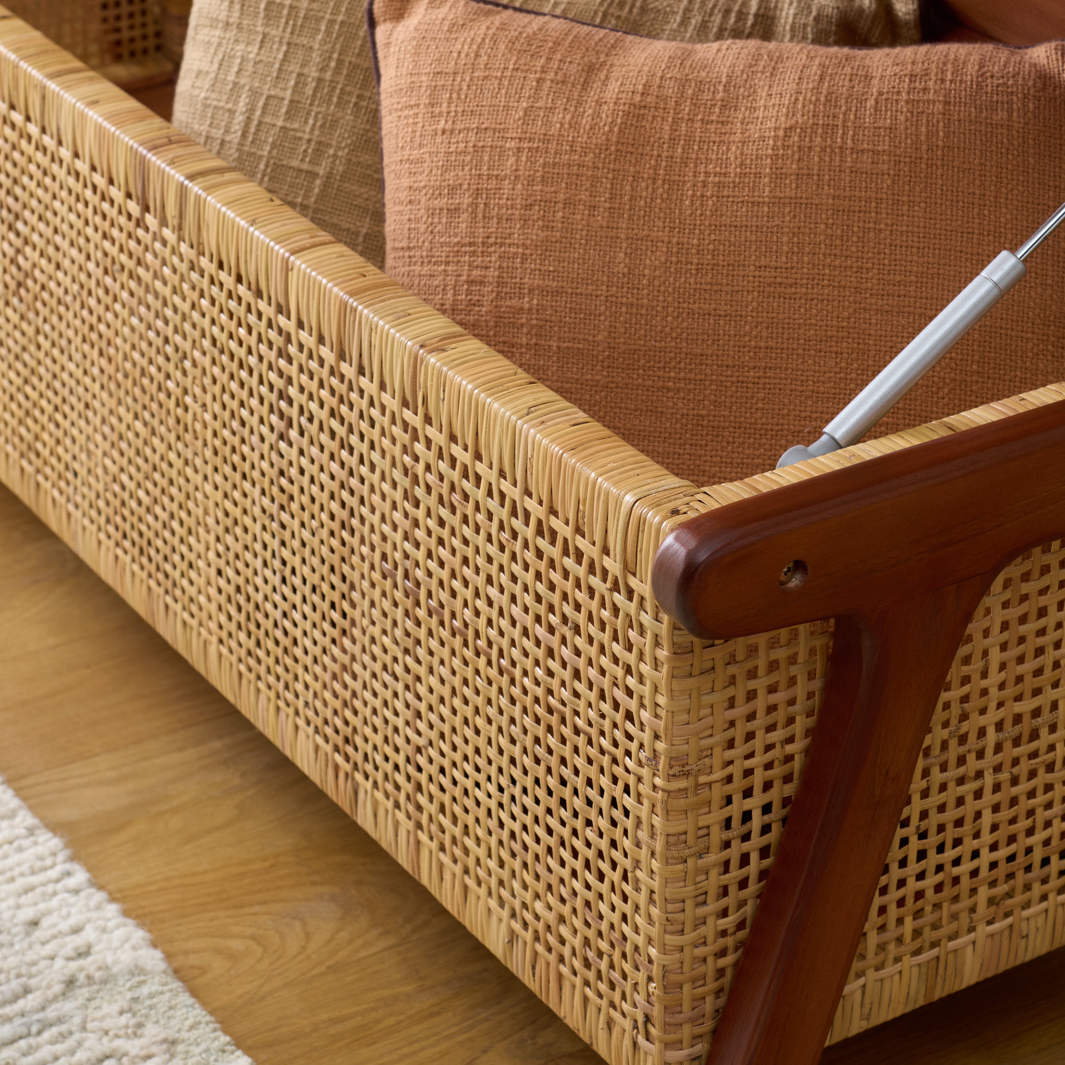 NATURAL / WALNUT