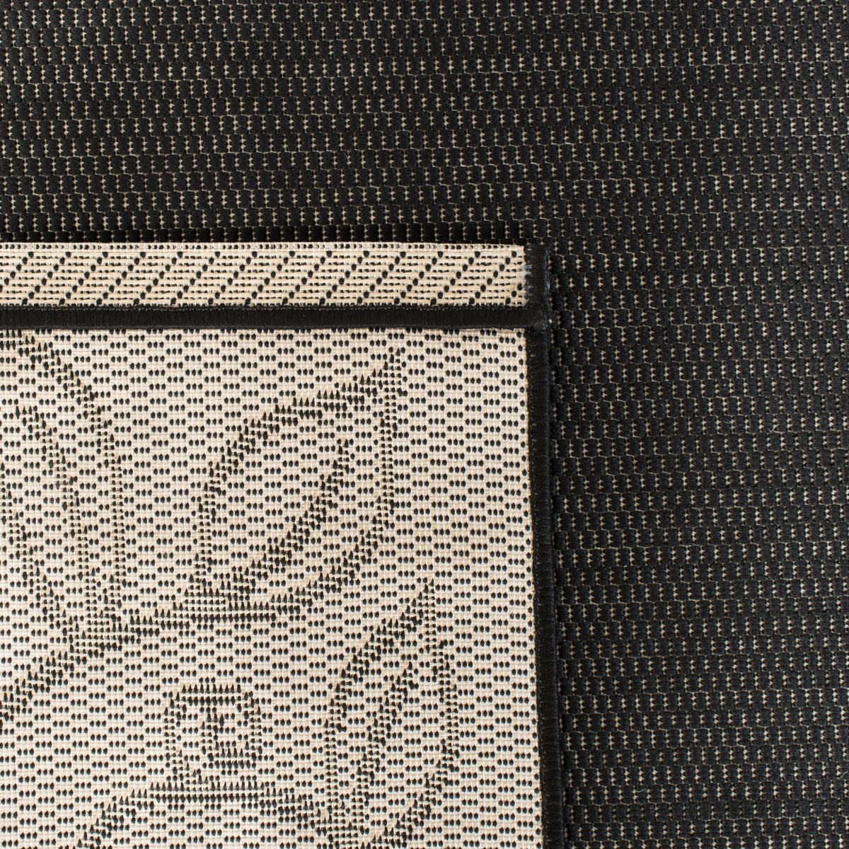 BLACK / BEIGE