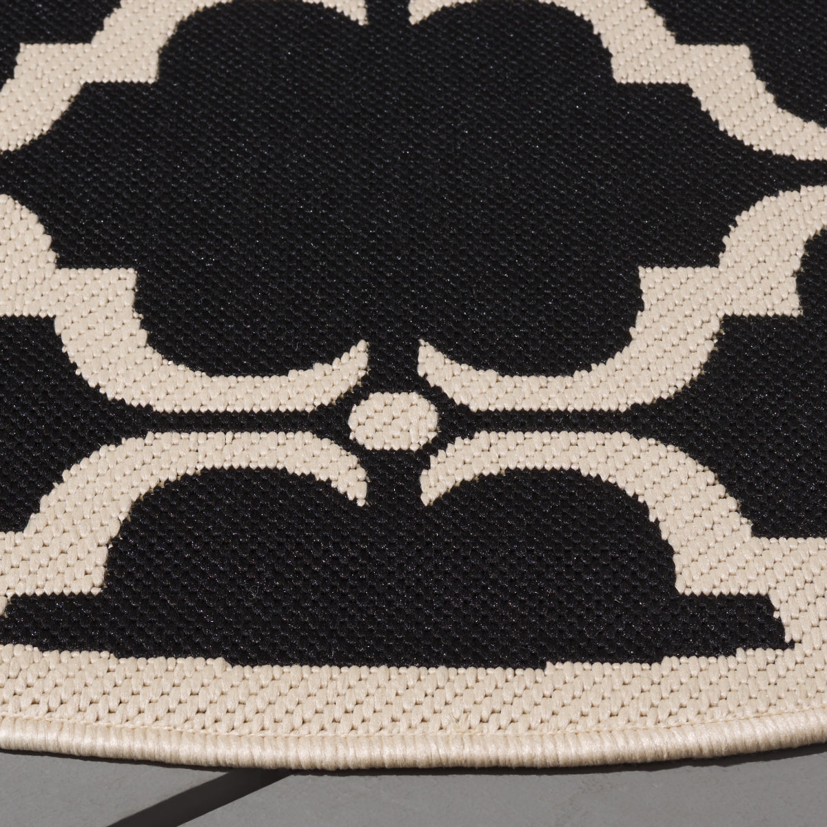 BLACK / BEIGE