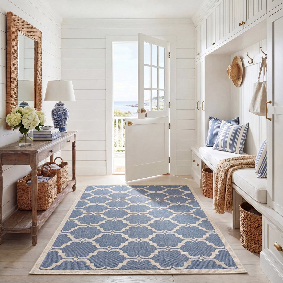 BLUE / BEIGE