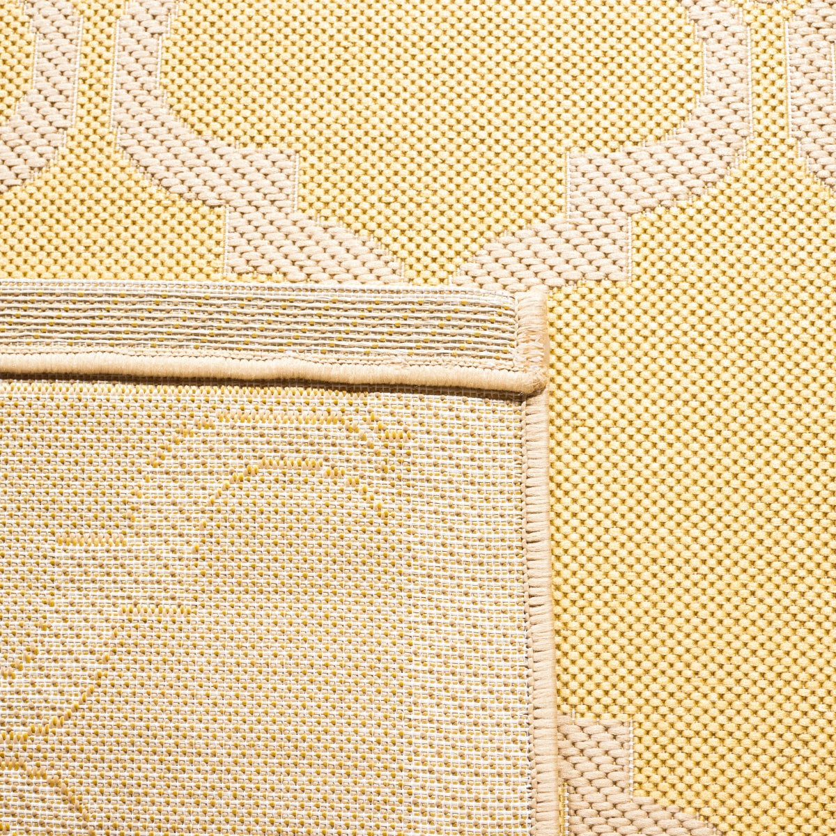 YELLOW / BEIGE