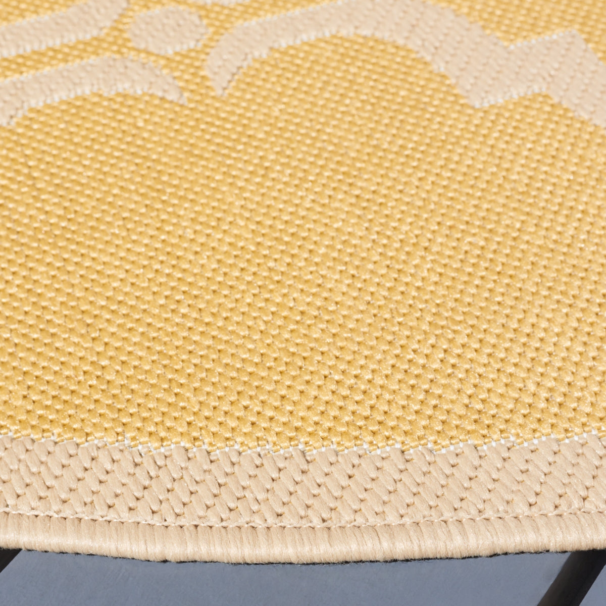 YELLOW / BEIGE