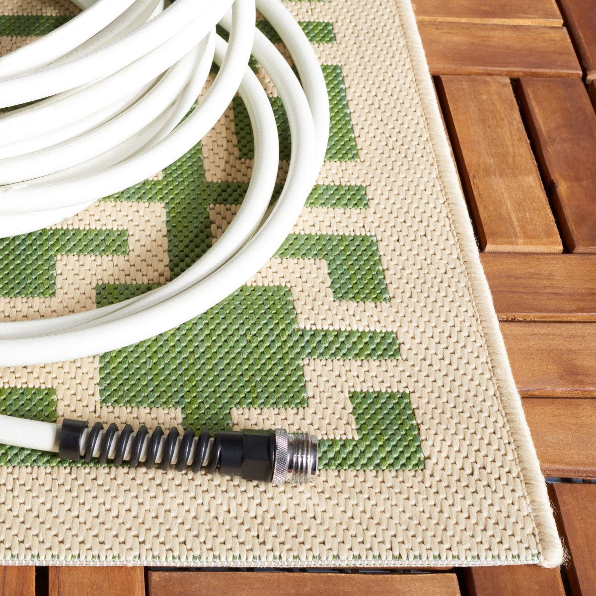 GREEN / BEIGE