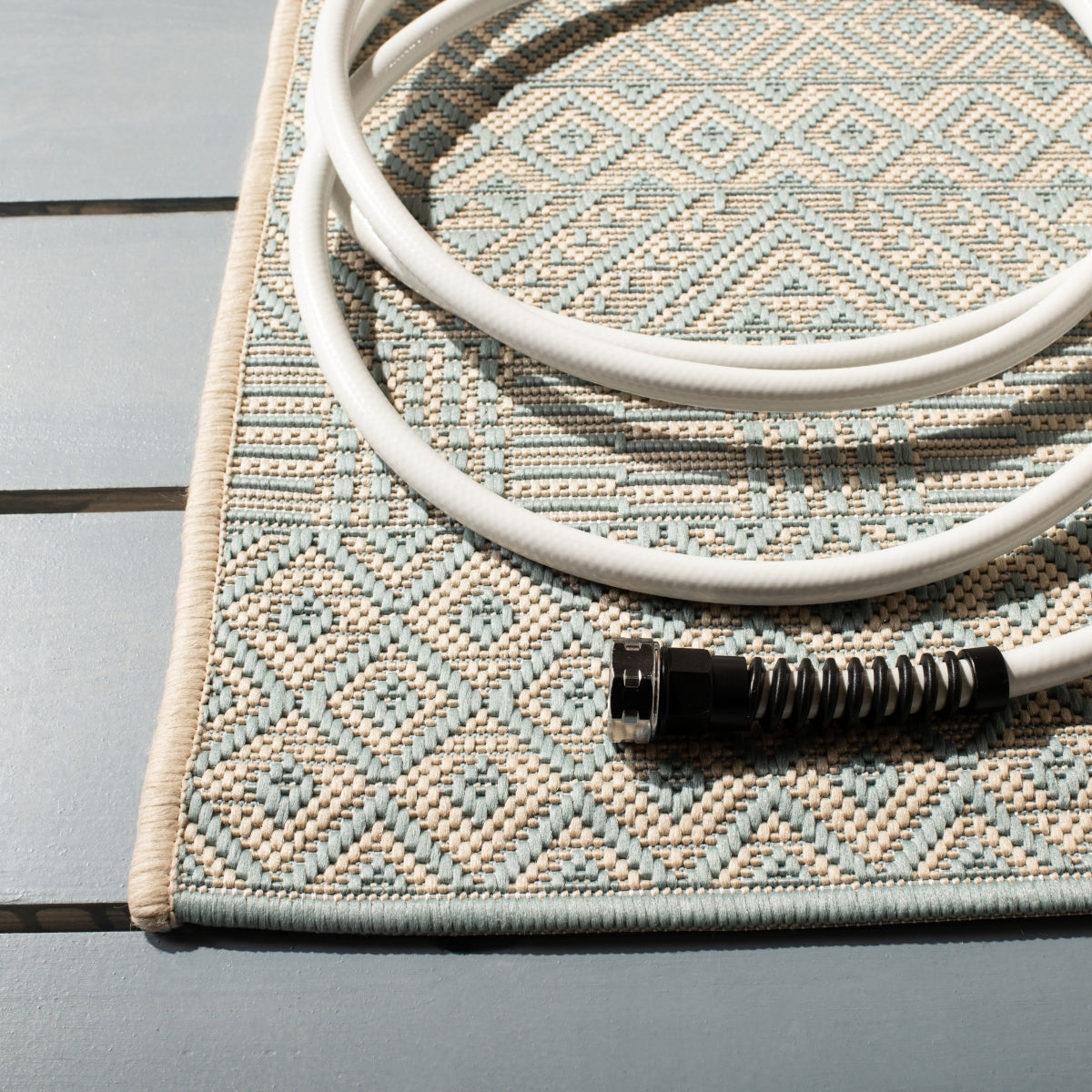 BEIGE / AQUA
