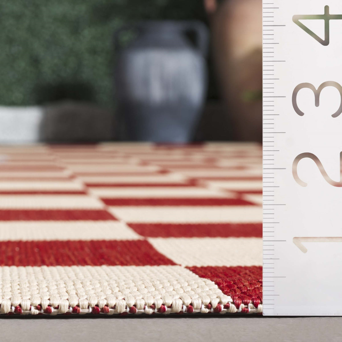 RED / BEIGE