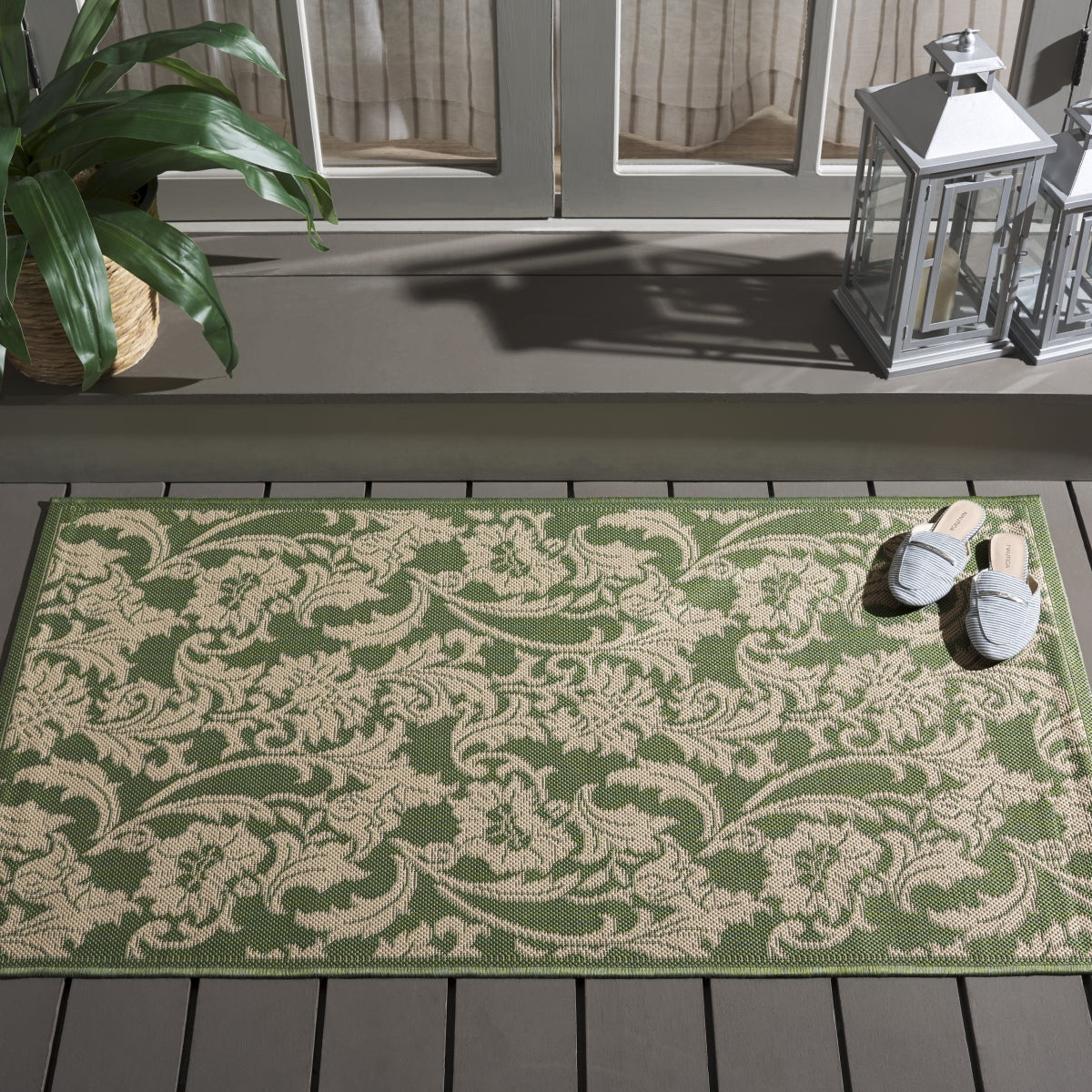 GREEN / CREME