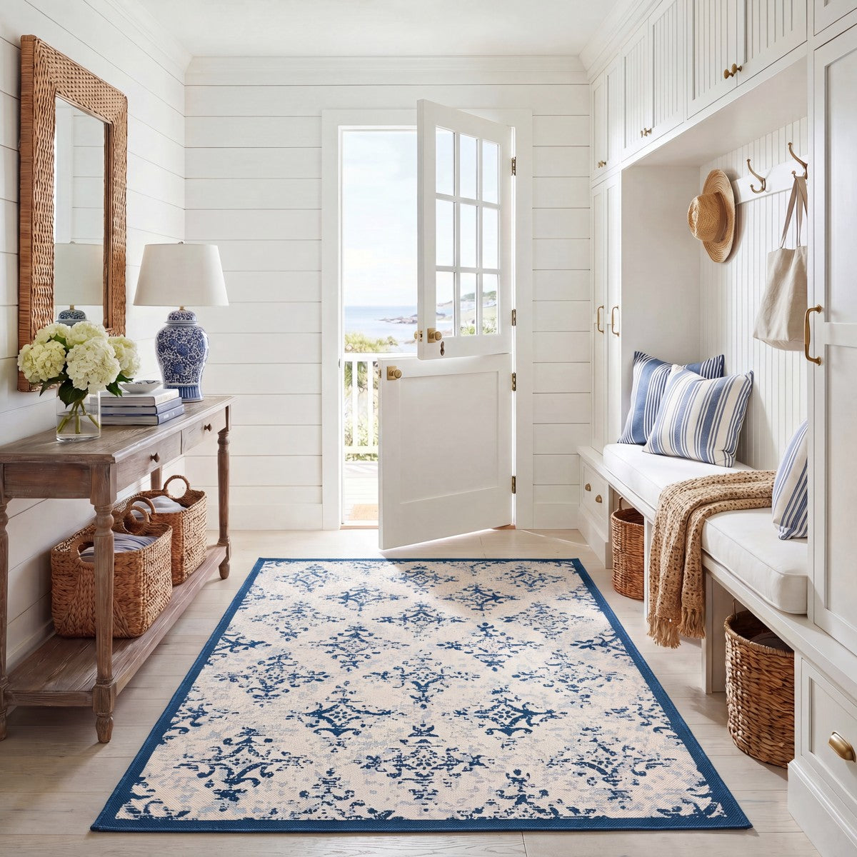 IVORY / NAVY