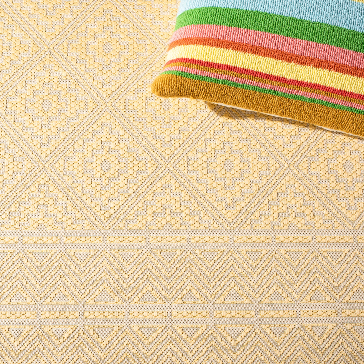 BEIGE / GOLD