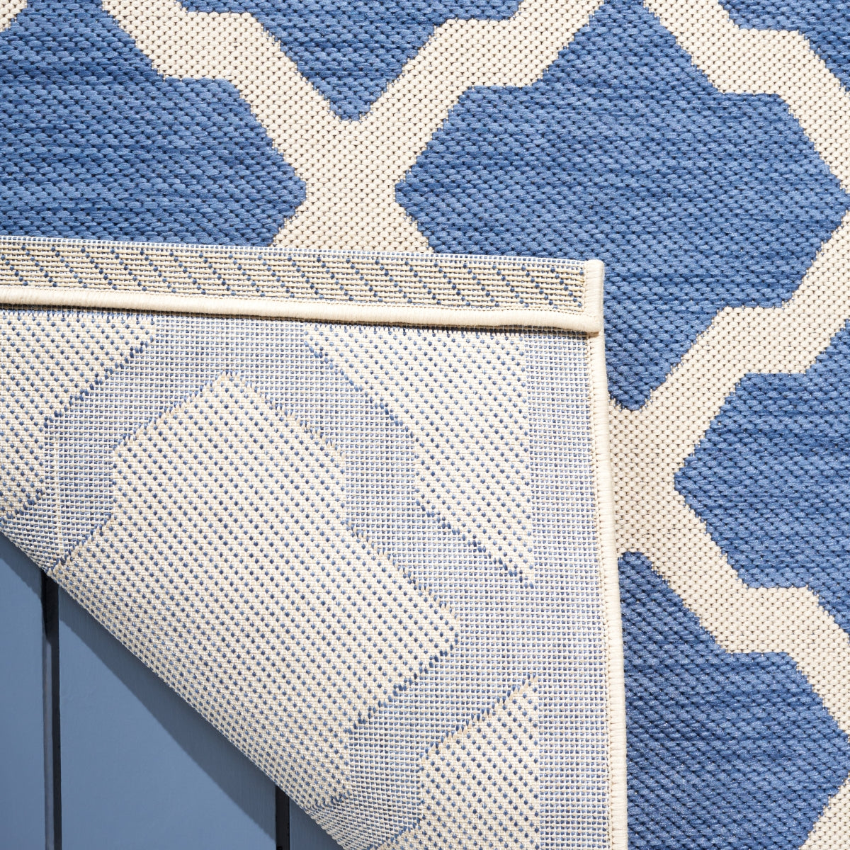BLUE / BEIGE