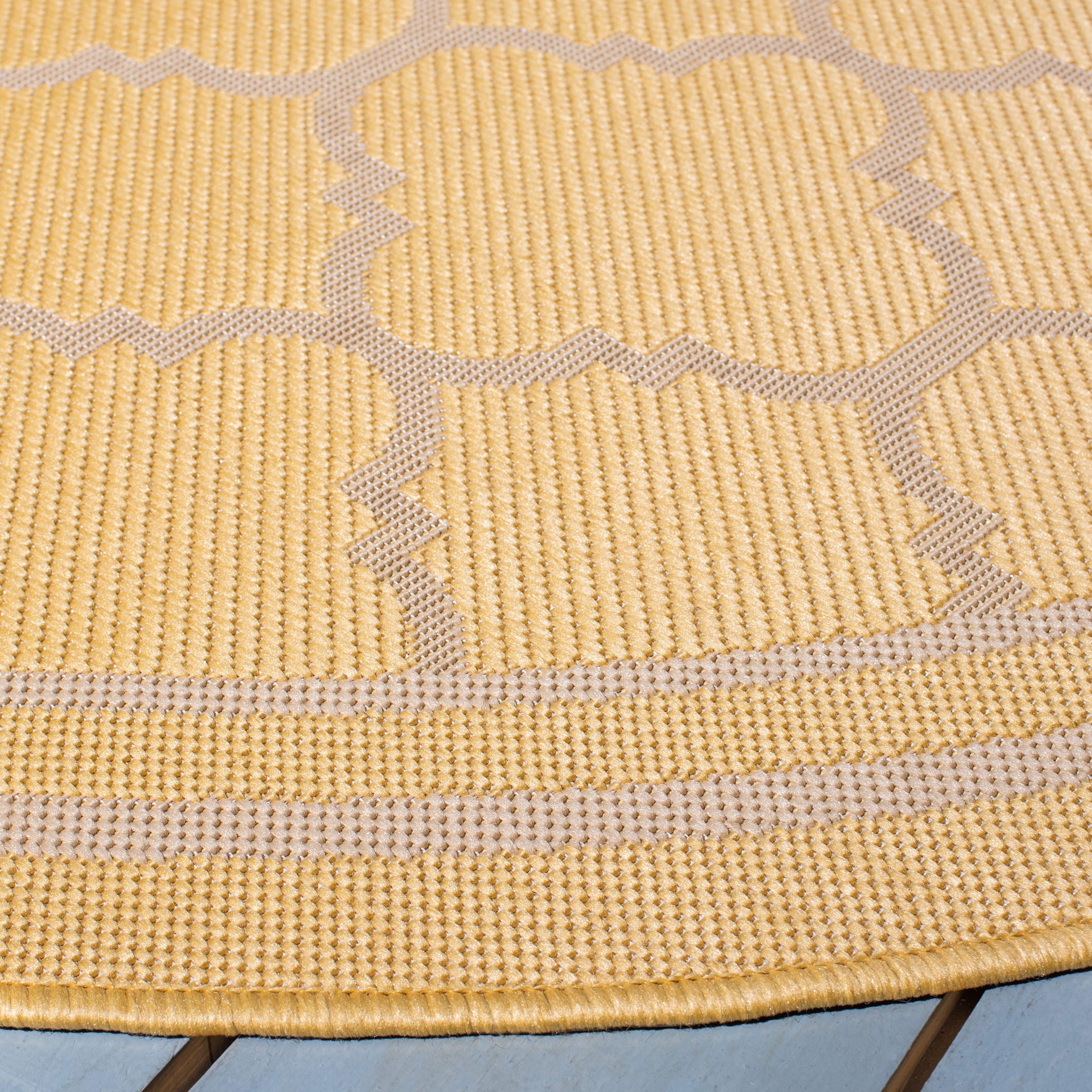 GOLD / BEIGE