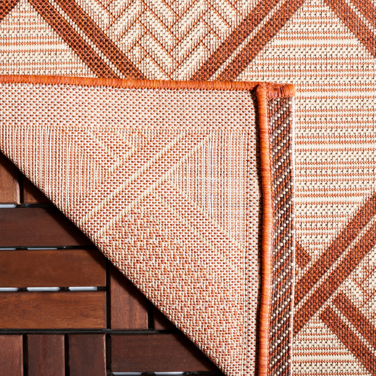 CREAM / TERRACOTTA