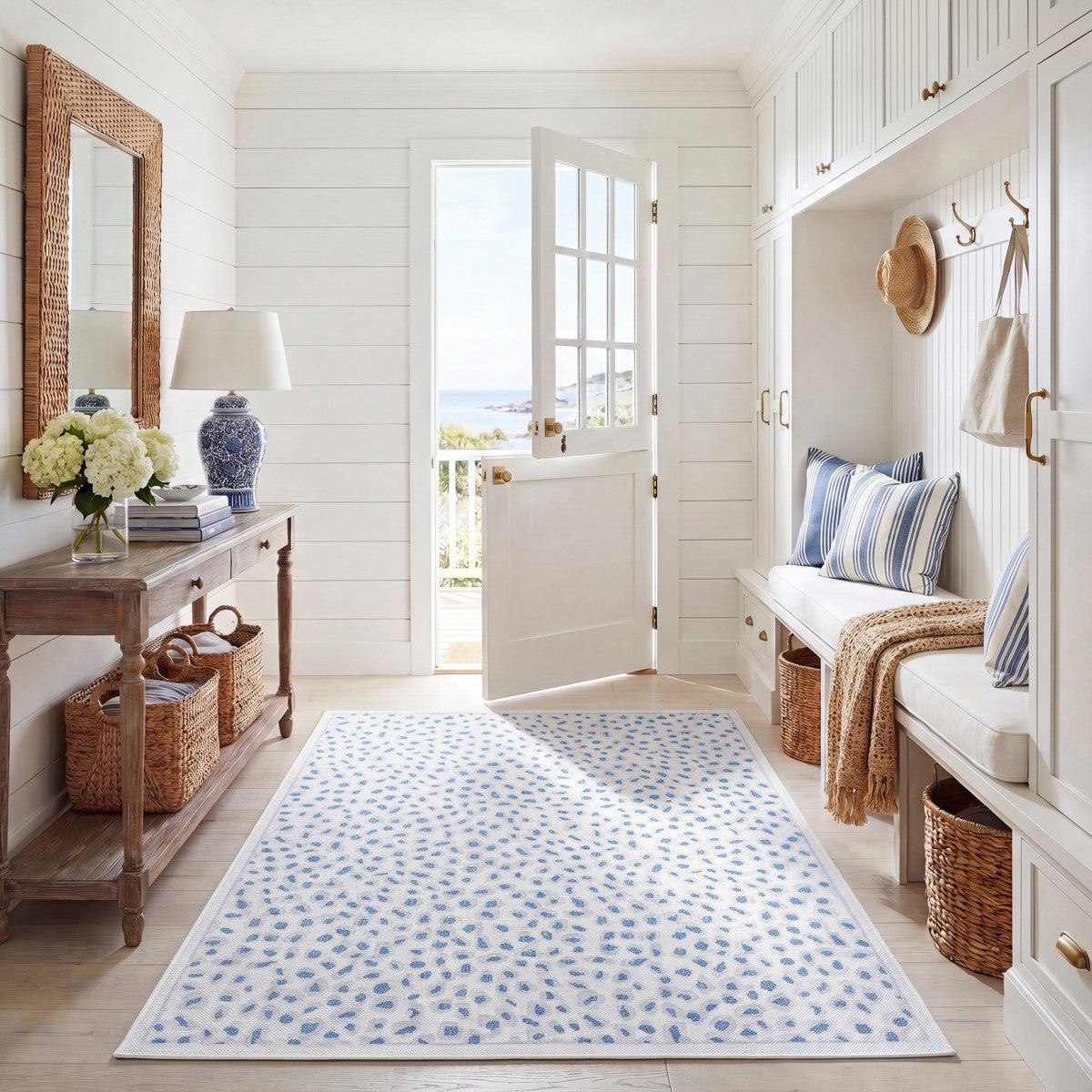IVORY / BLUE