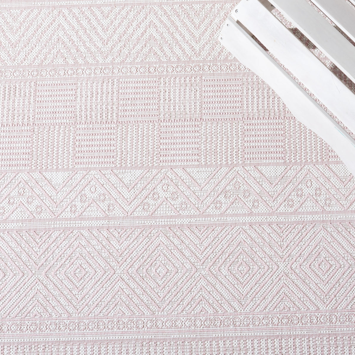 IVORY / PINK