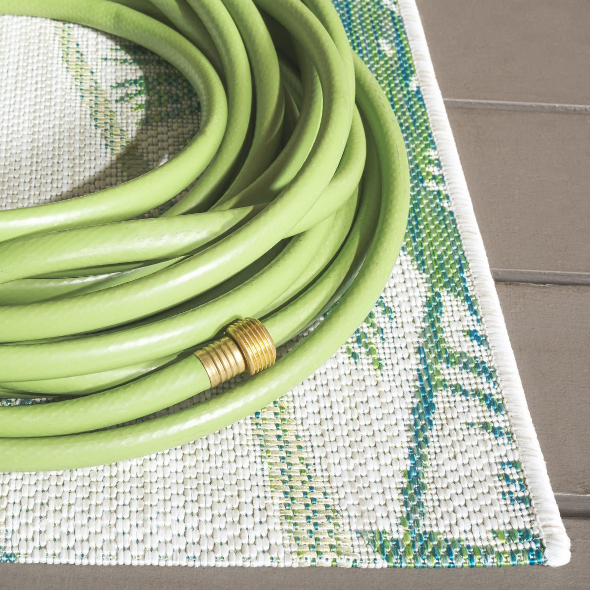 IVORY / GREEN