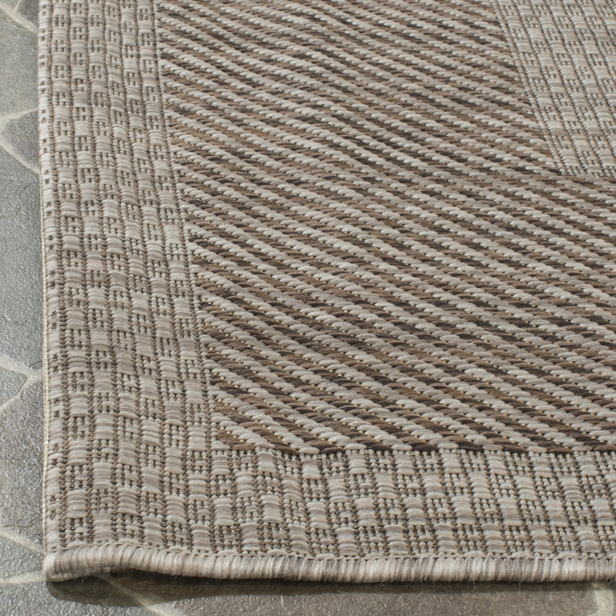 BEIGE / BROWN