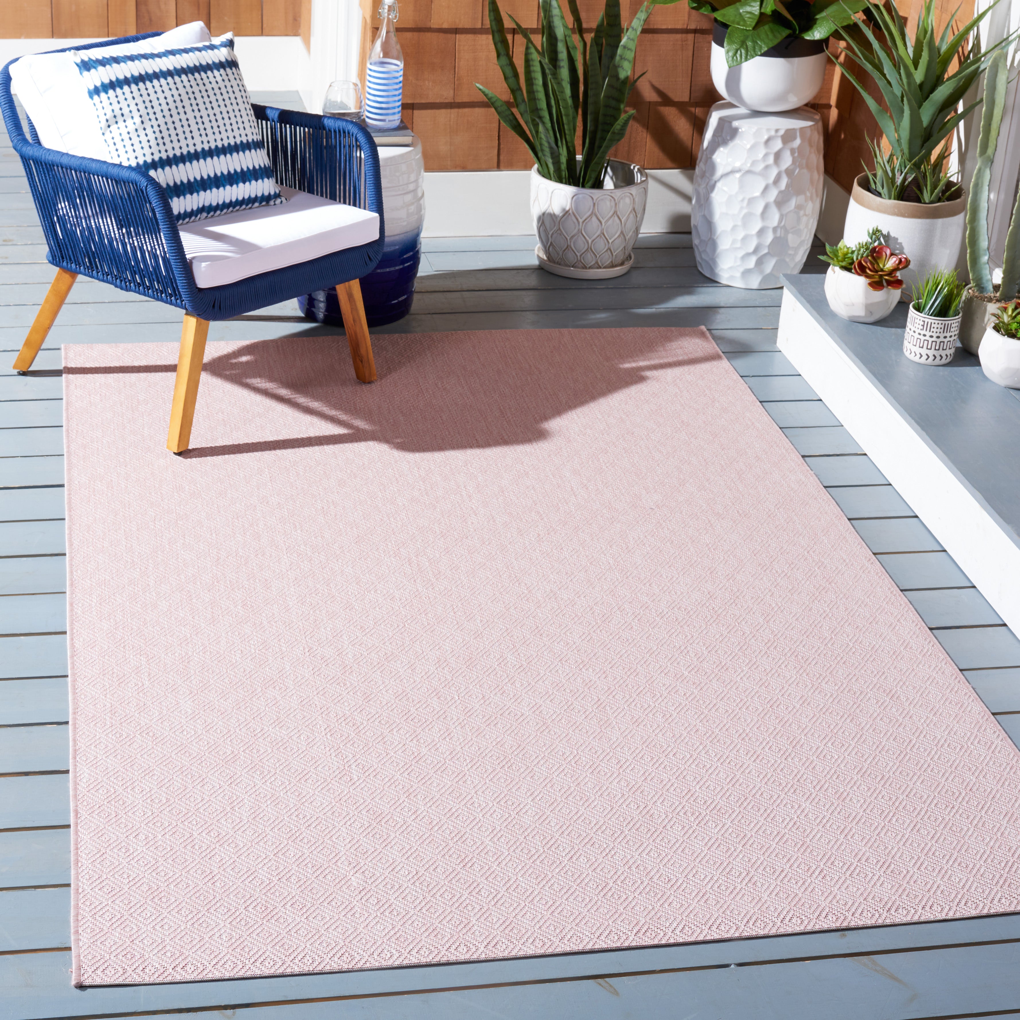 SOFT PINK