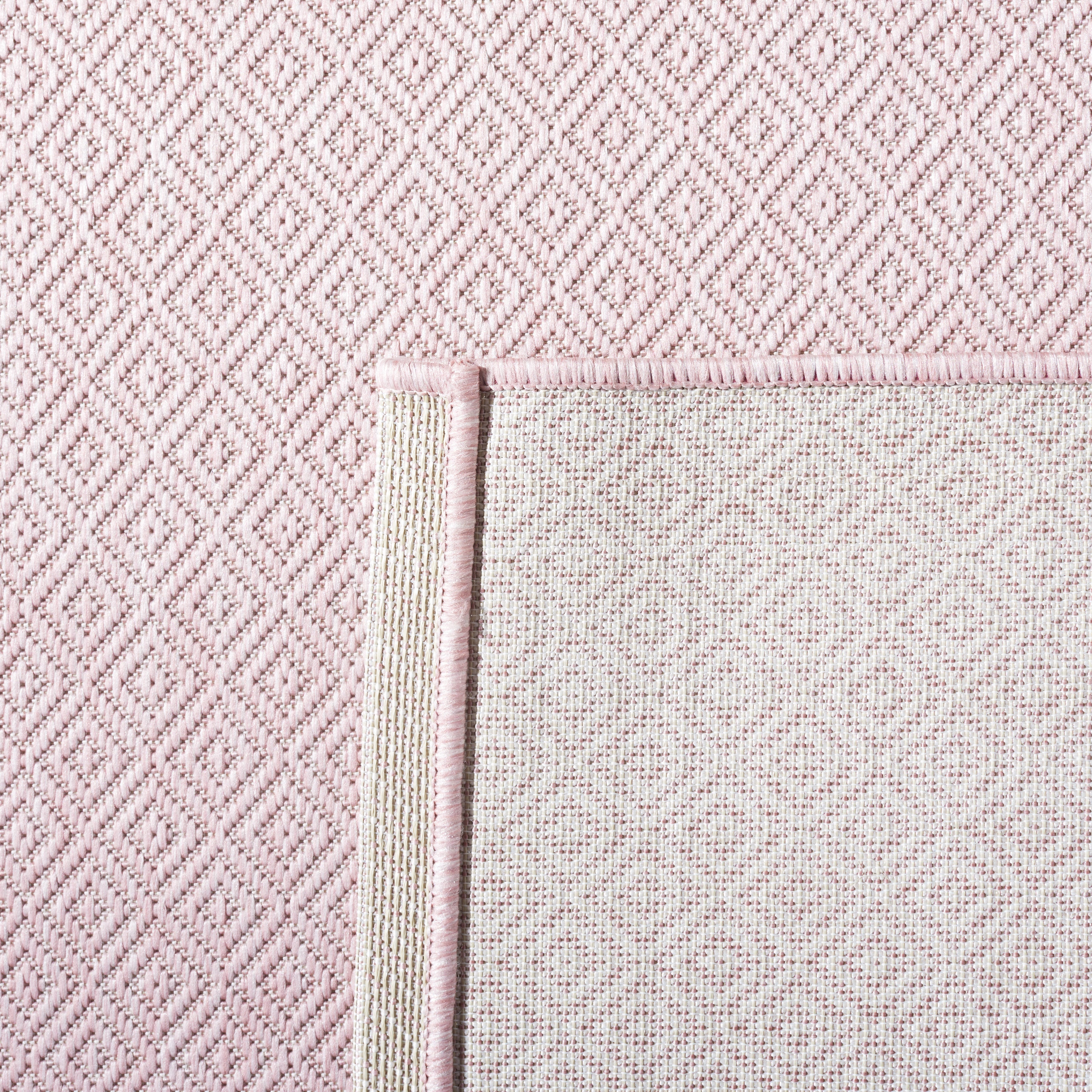 SOFT PINK