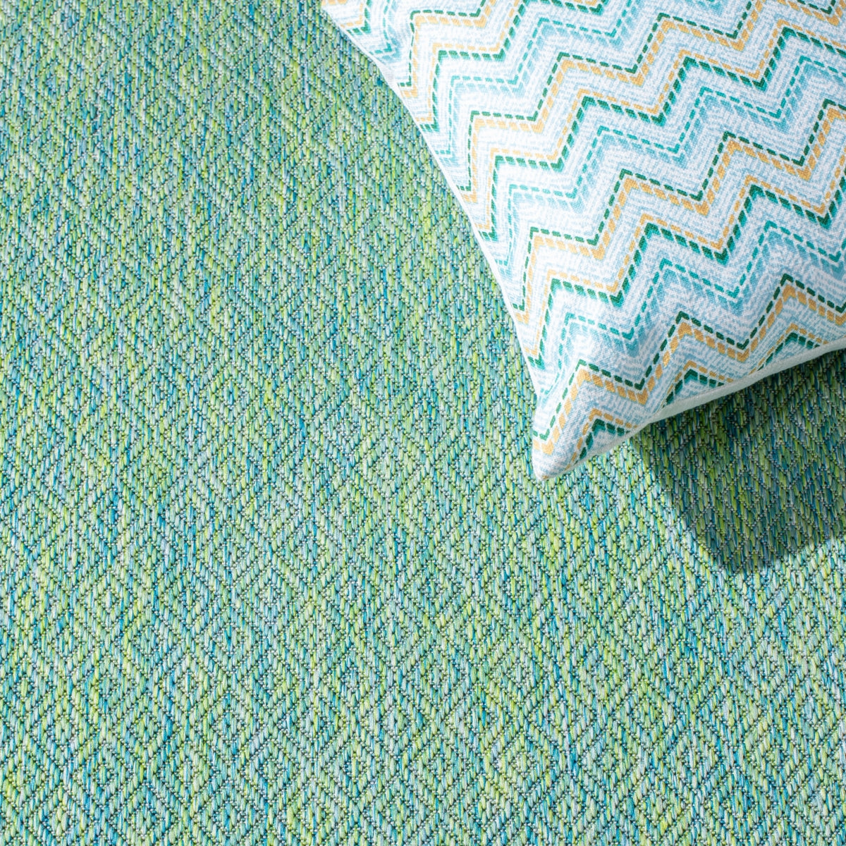 GREEN / BLUE
