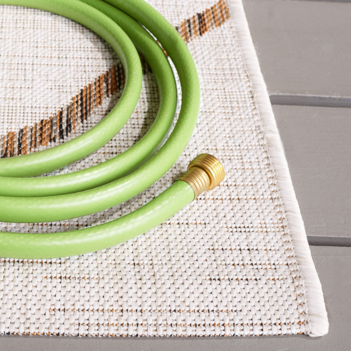 IVORY / BROWN