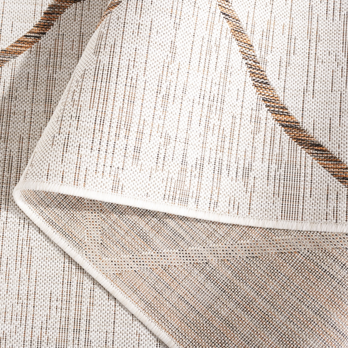 IVORY / BROWN