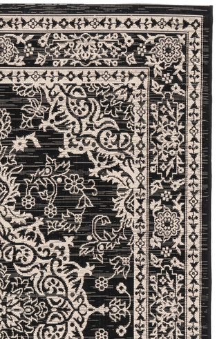 BLACK / IVORY