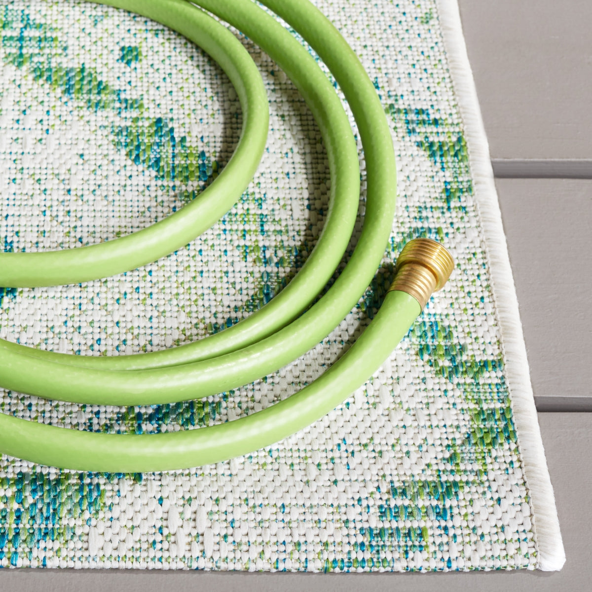 IVORY / GREEN