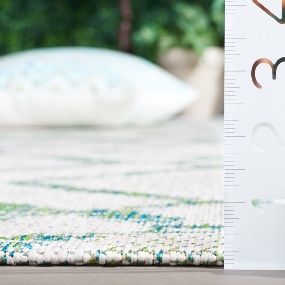 IVORY / GREEN