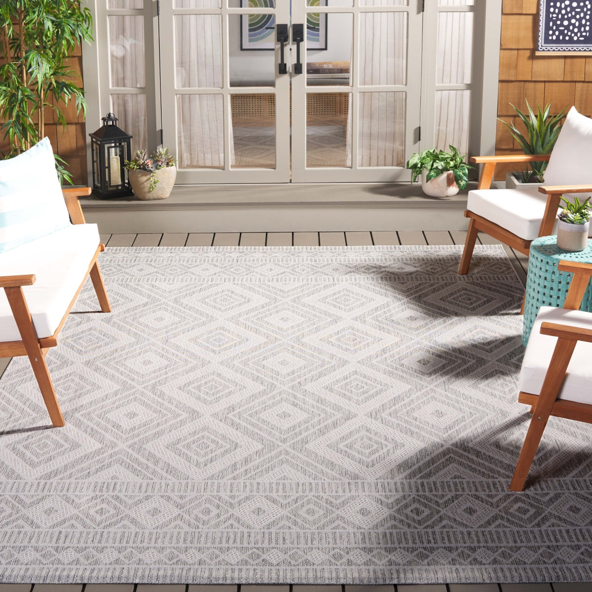 IVORY / LIGHT GREY