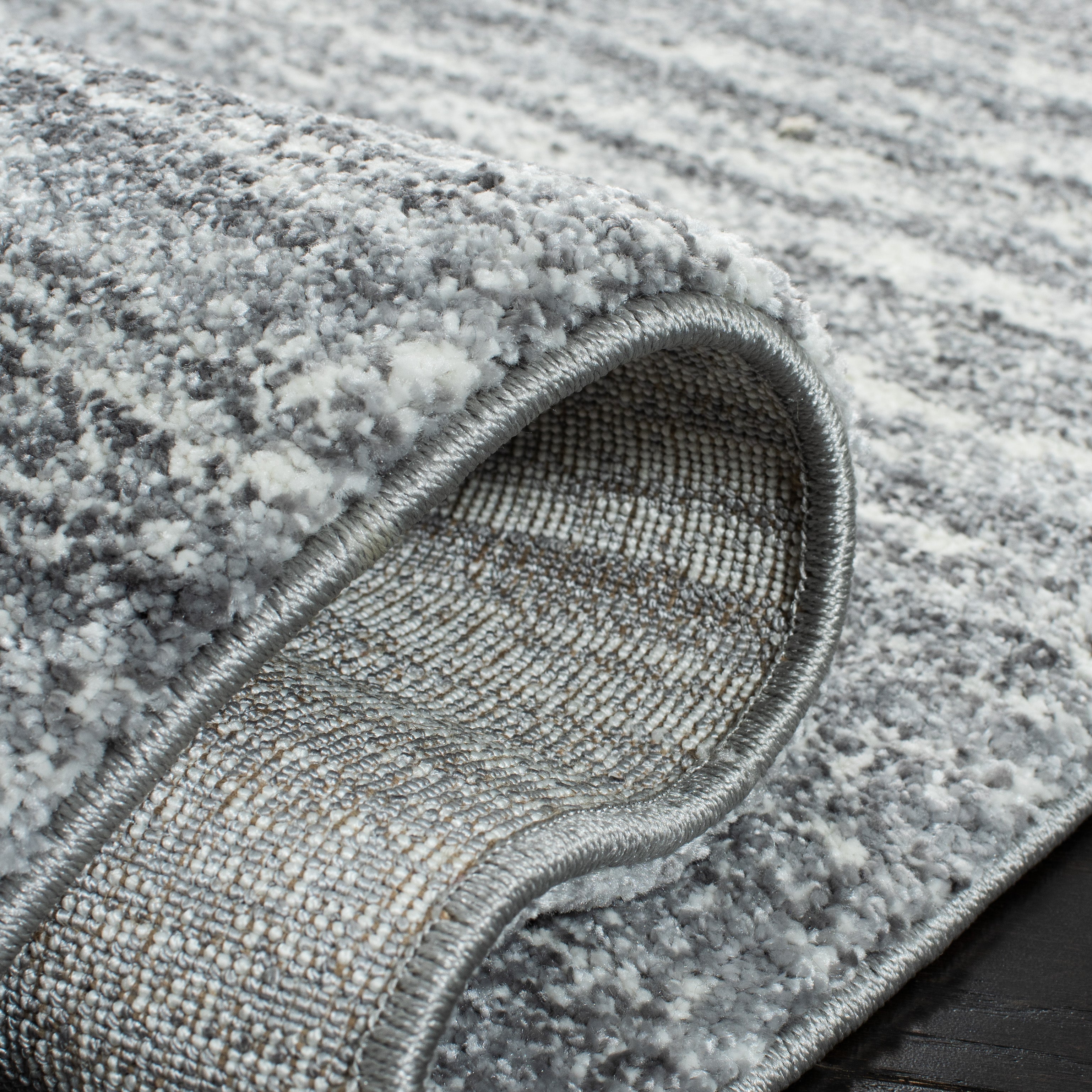 Grey / Ivory