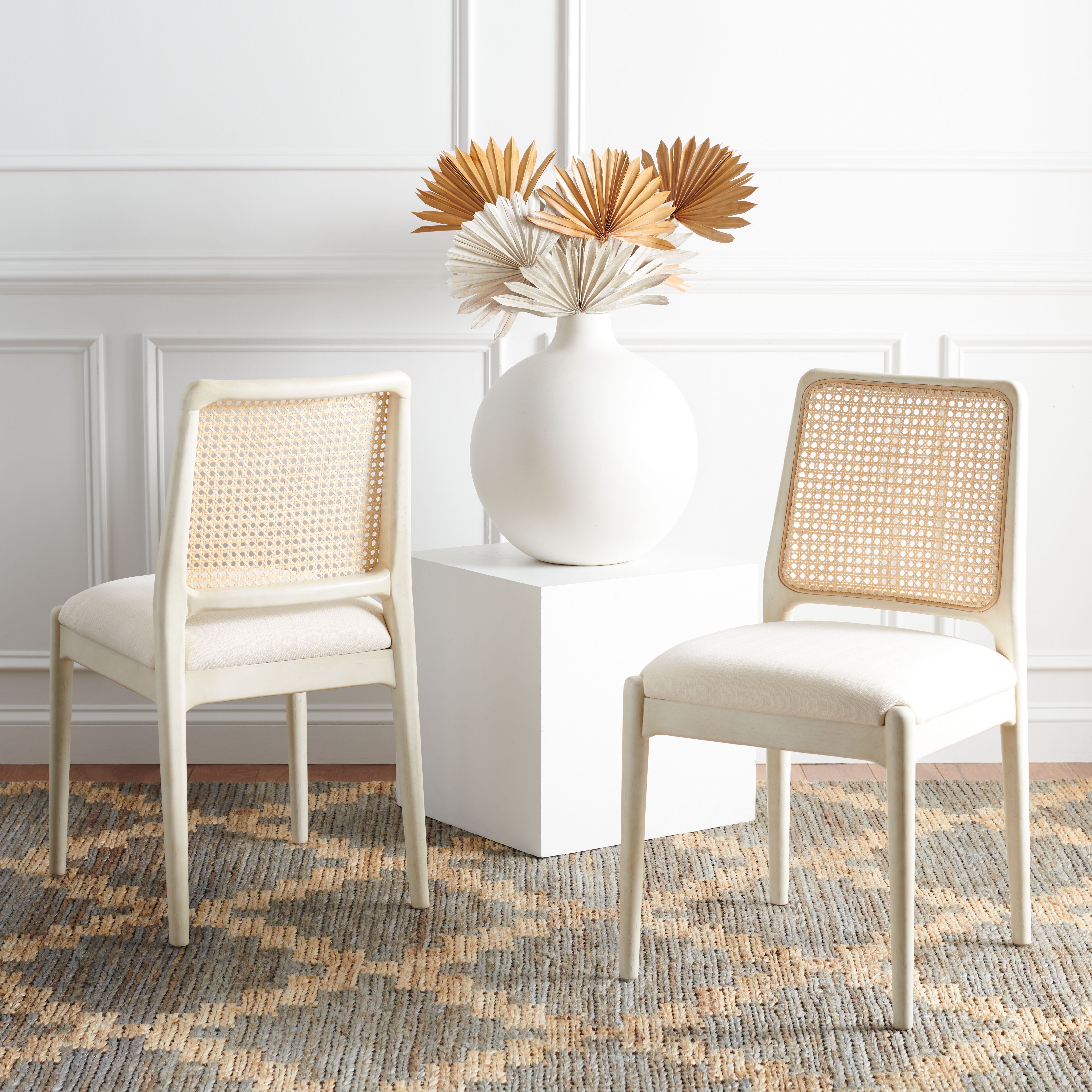 WHITE / IVORY