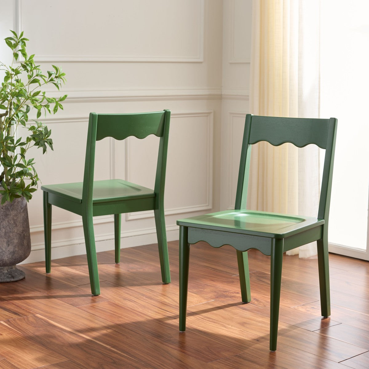GREEN