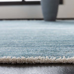 Safavieh Dream 500 Rug, DRM500 - Blue / Grey