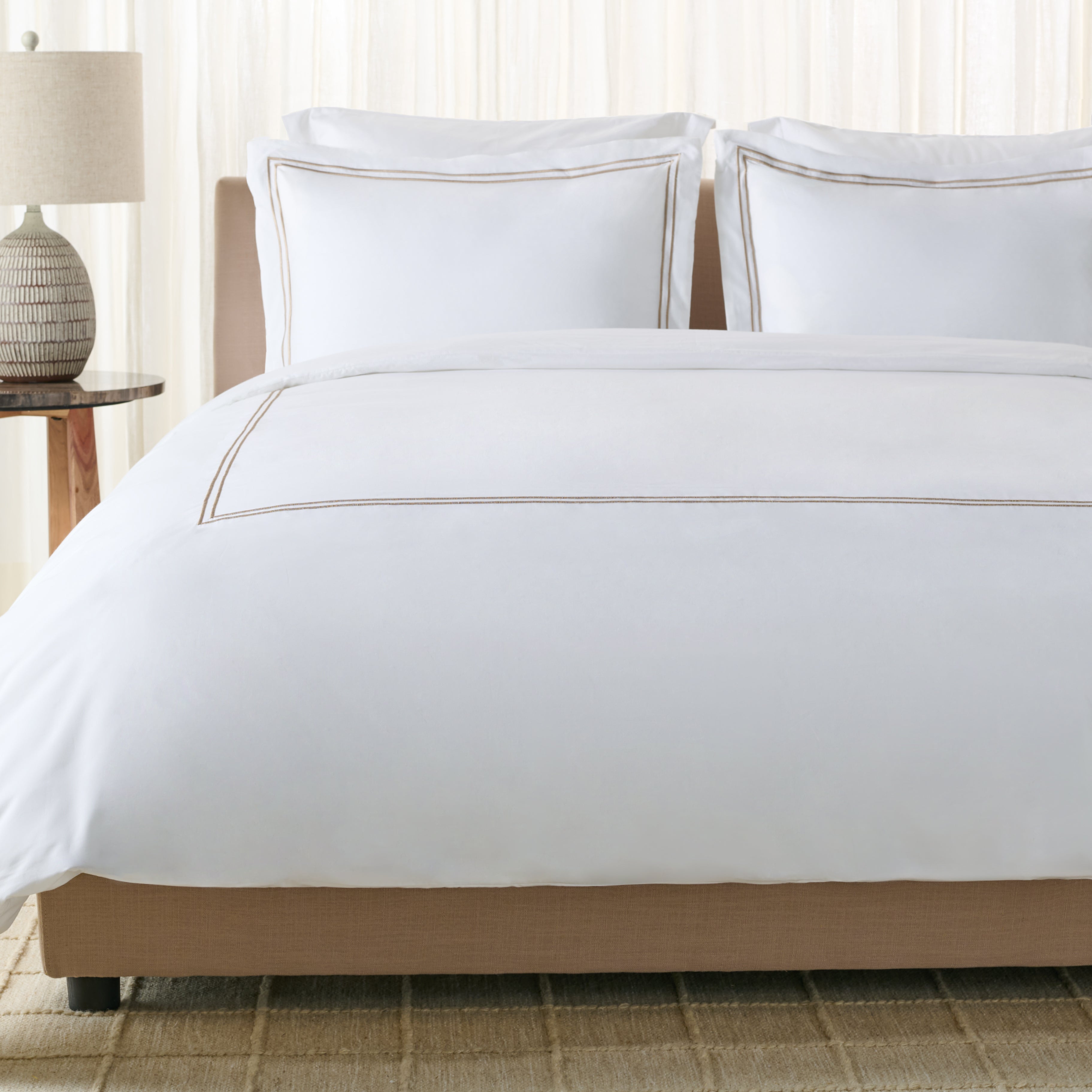 GOLDEN TAUPE / WHITE