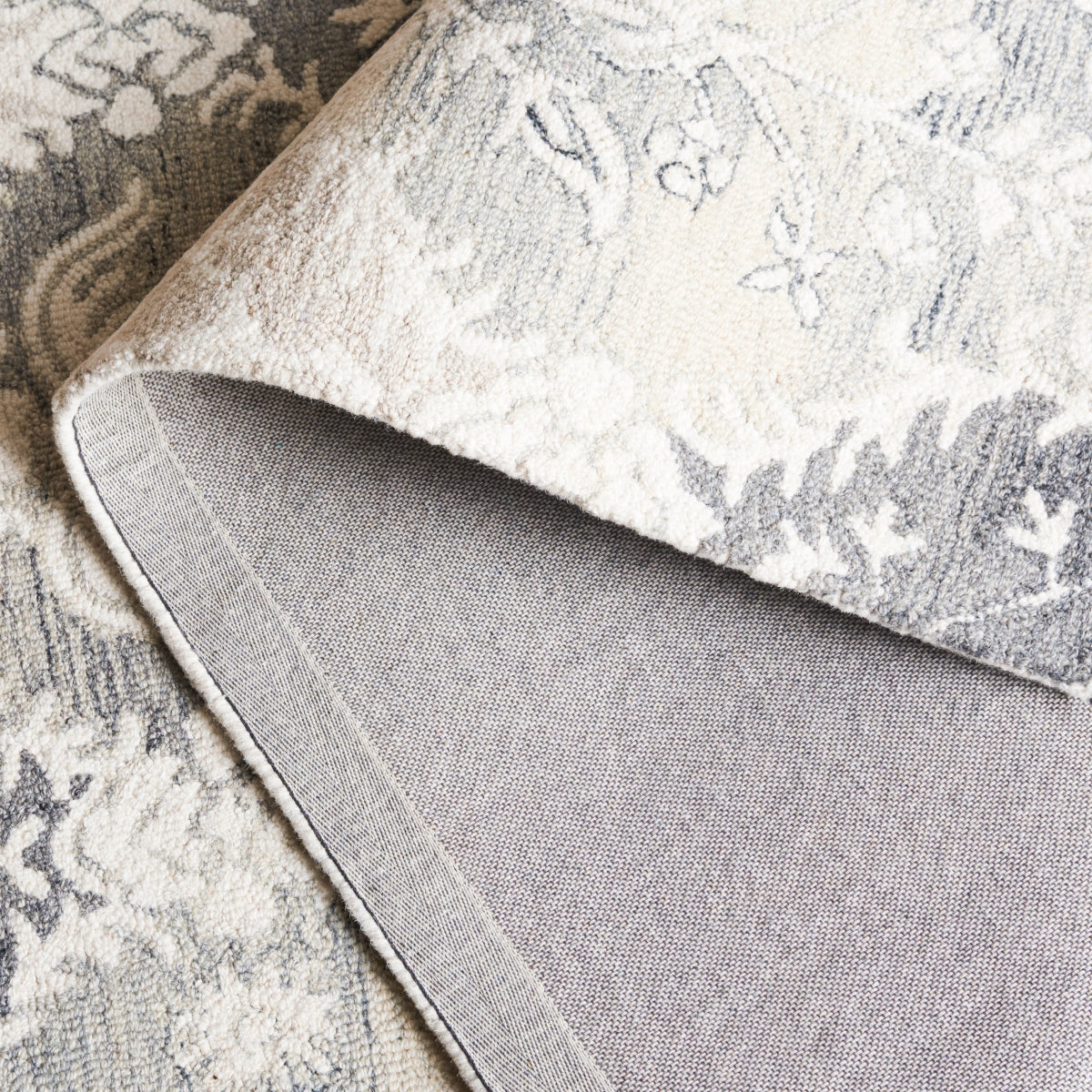 GREY / IVORY